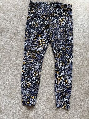 Lululemon fast and free size 10 25in euc